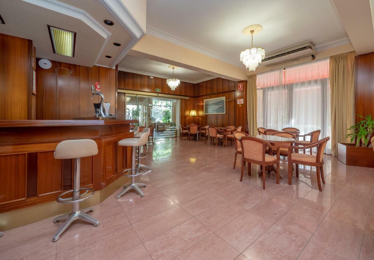 Hostal Gallet 罗萨斯 外观 照片
